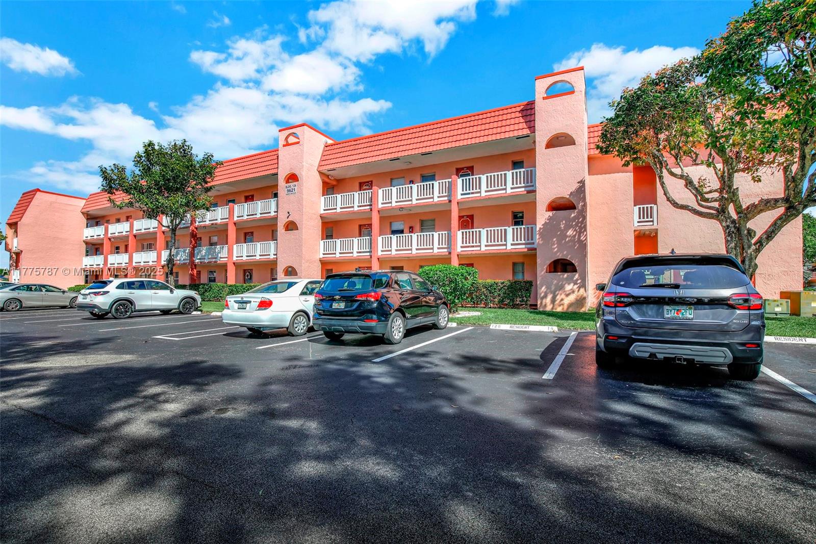 Property for Sale at 9621 Sunrise Lakes Blvd 203, Sunrise, Miami-Dade County, Florida - Bedrooms: 2 
Bathrooms: 2  - $129,000