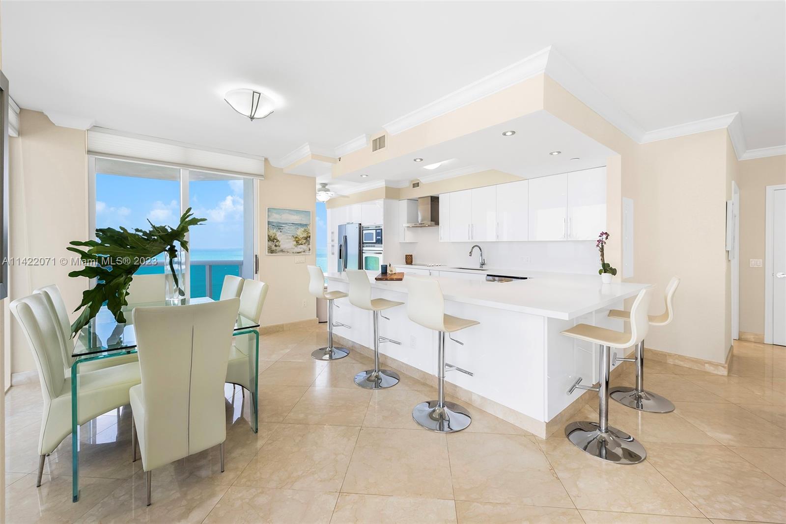 GREEN DIAMOND CONDO - Residential