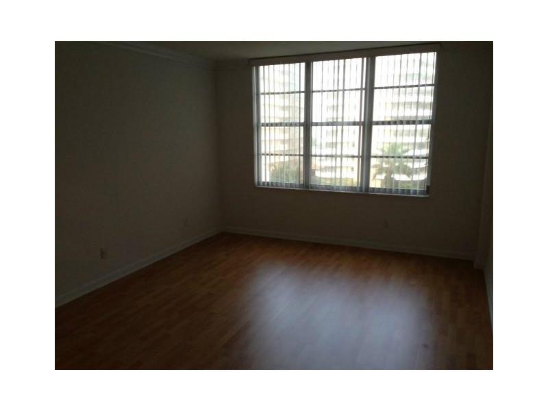 5600 CONDO - Residential Lease