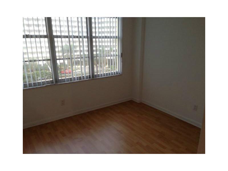 5600 CONDO - Residential Lease