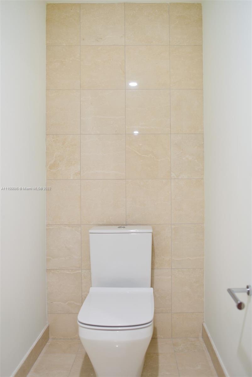 BRICKELL FLATIRON - Residential Lease