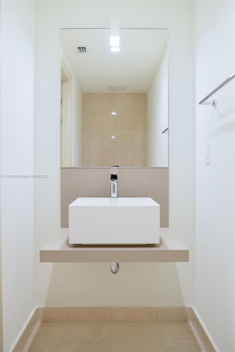 BRICKELL FLATIRON - Residential Lease