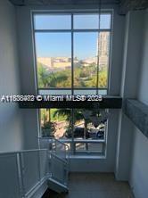 MIDBLOCK MIAMI CONDO - Residential