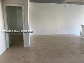 MIDBLOCK MIAMI CONDO - Residential