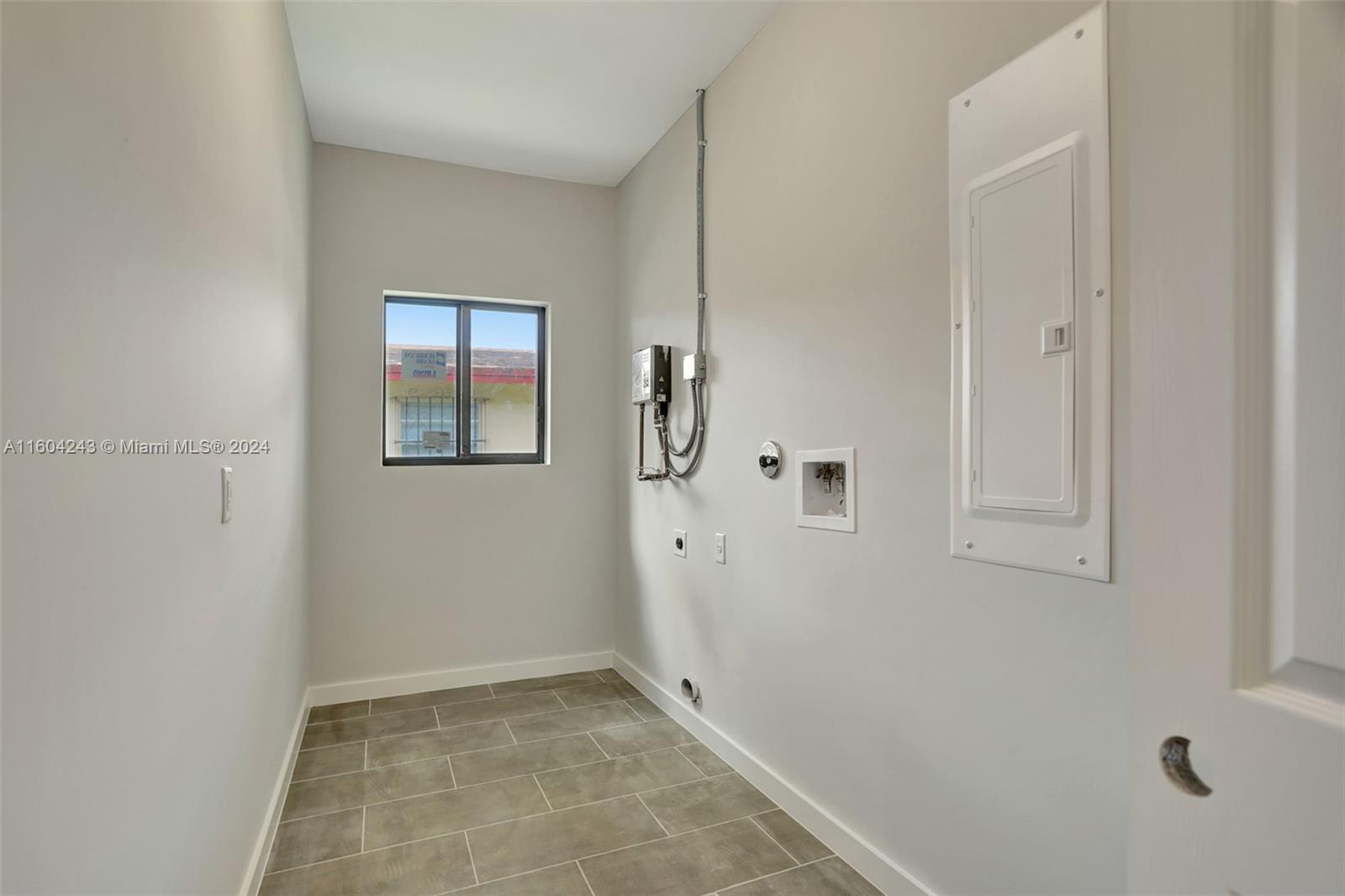 BROWARD PARK - Residential