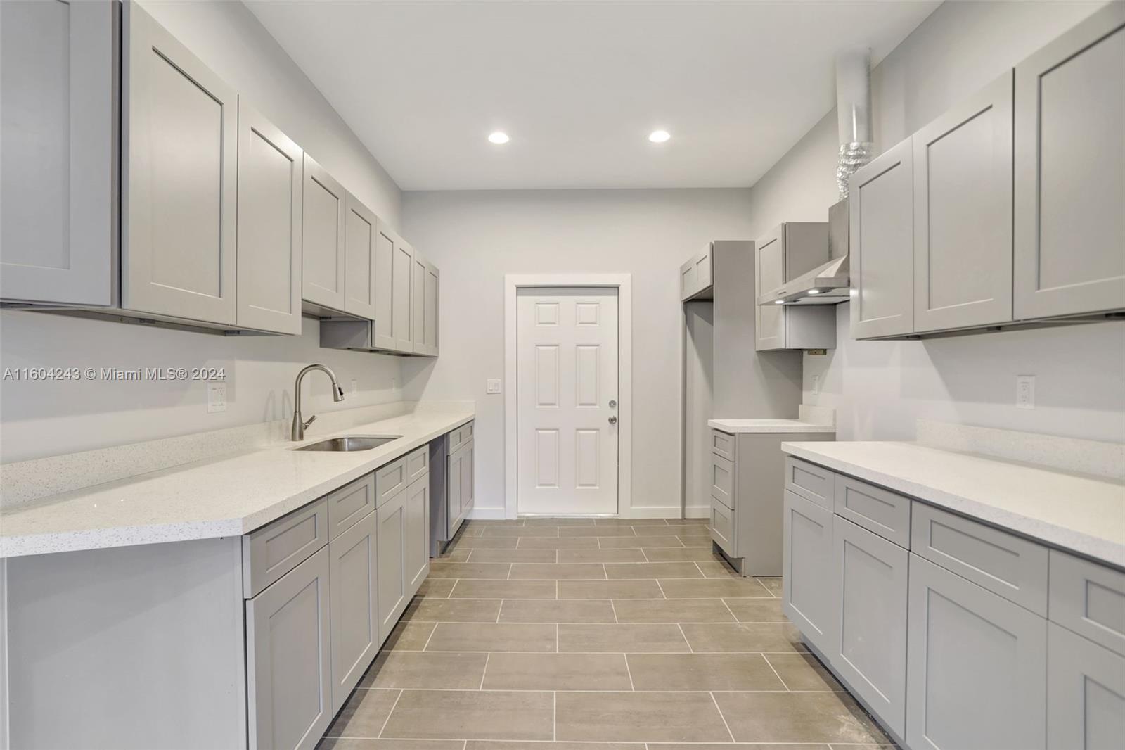 BROWARD PARK - Residential