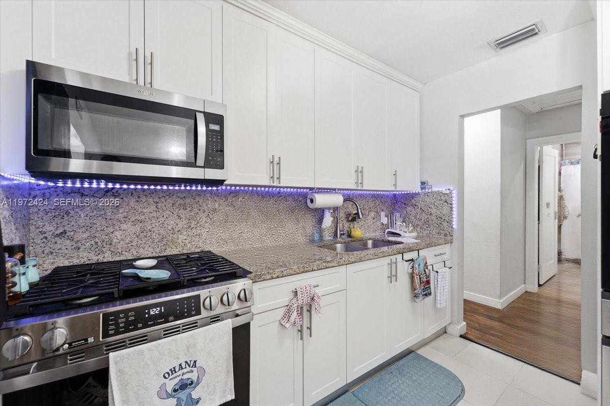 HIALEAH 13TH ADDN AMD PL - Residential