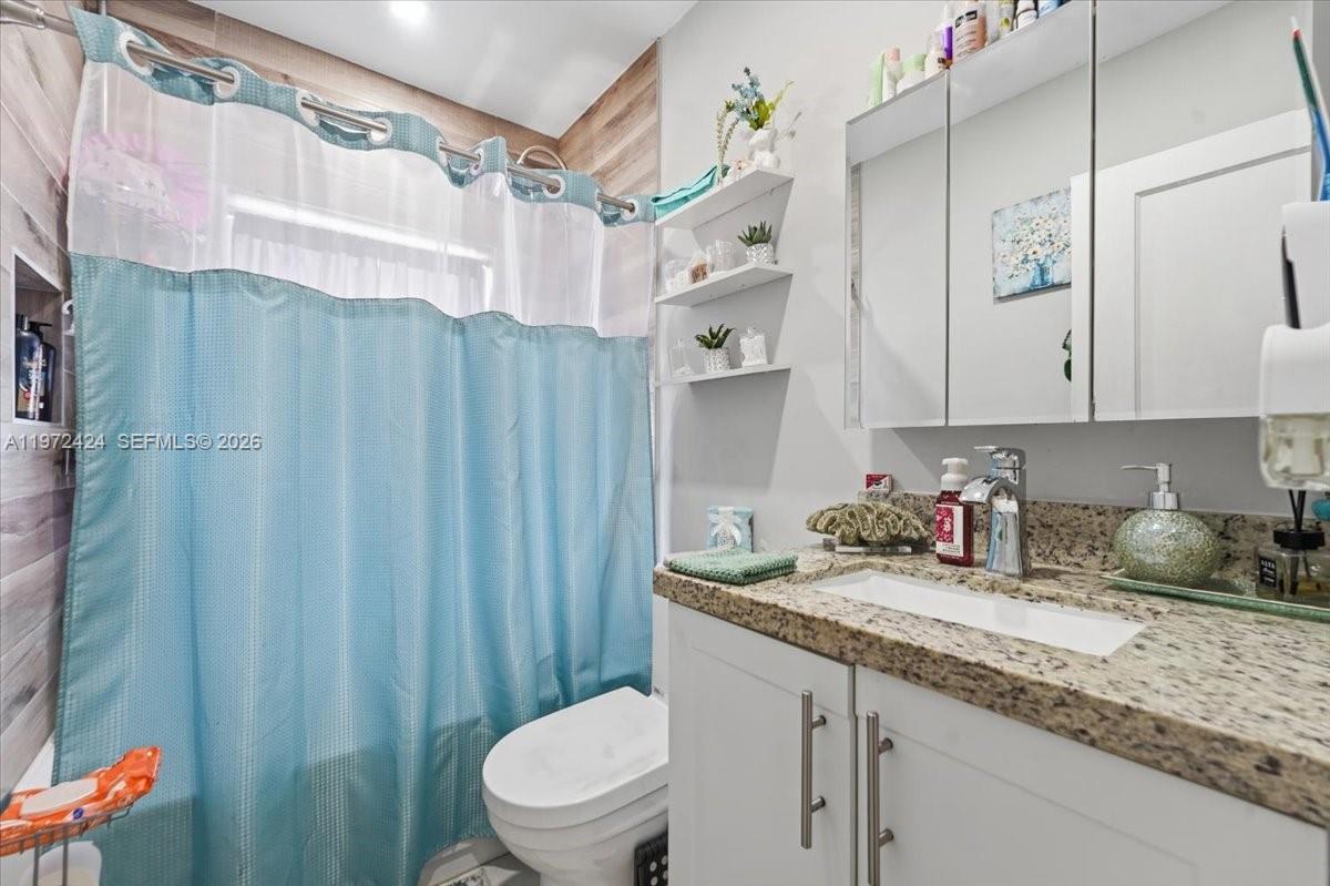 HIALEAH 13TH ADDN AMD PL - Residential