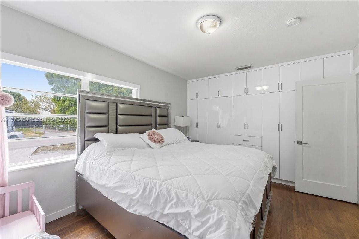 HIALEAH 13TH ADDN AMD PL - Residential