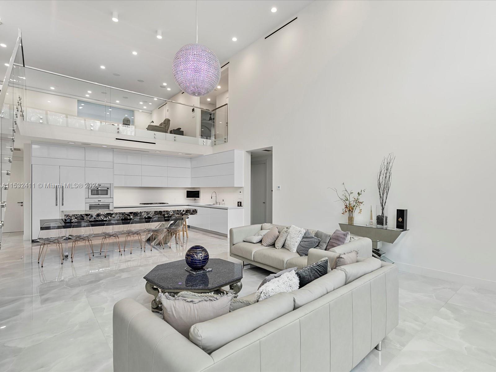 COLEE HAMMOCK - Residential