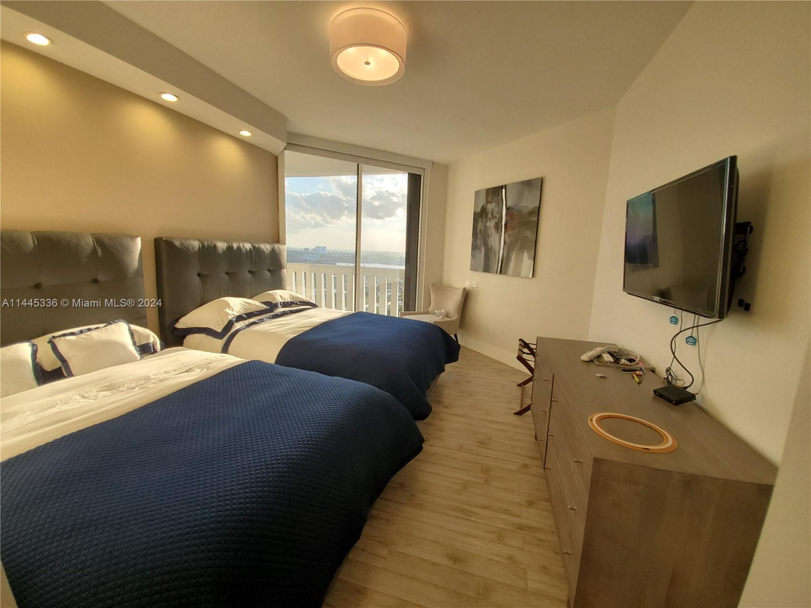 3000 ISL BLVD WILLIAMS IS - Residential Lease