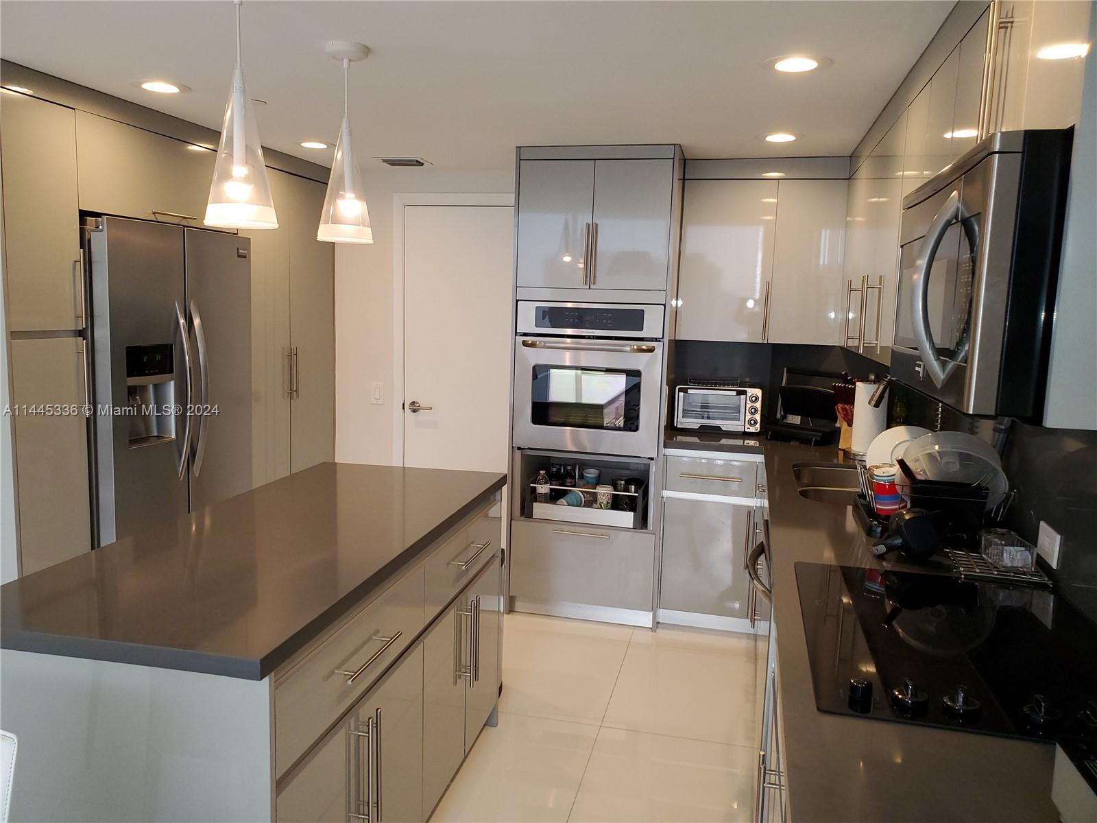 3000 ISL BLVD WILLIAMS IS - Residential Lease