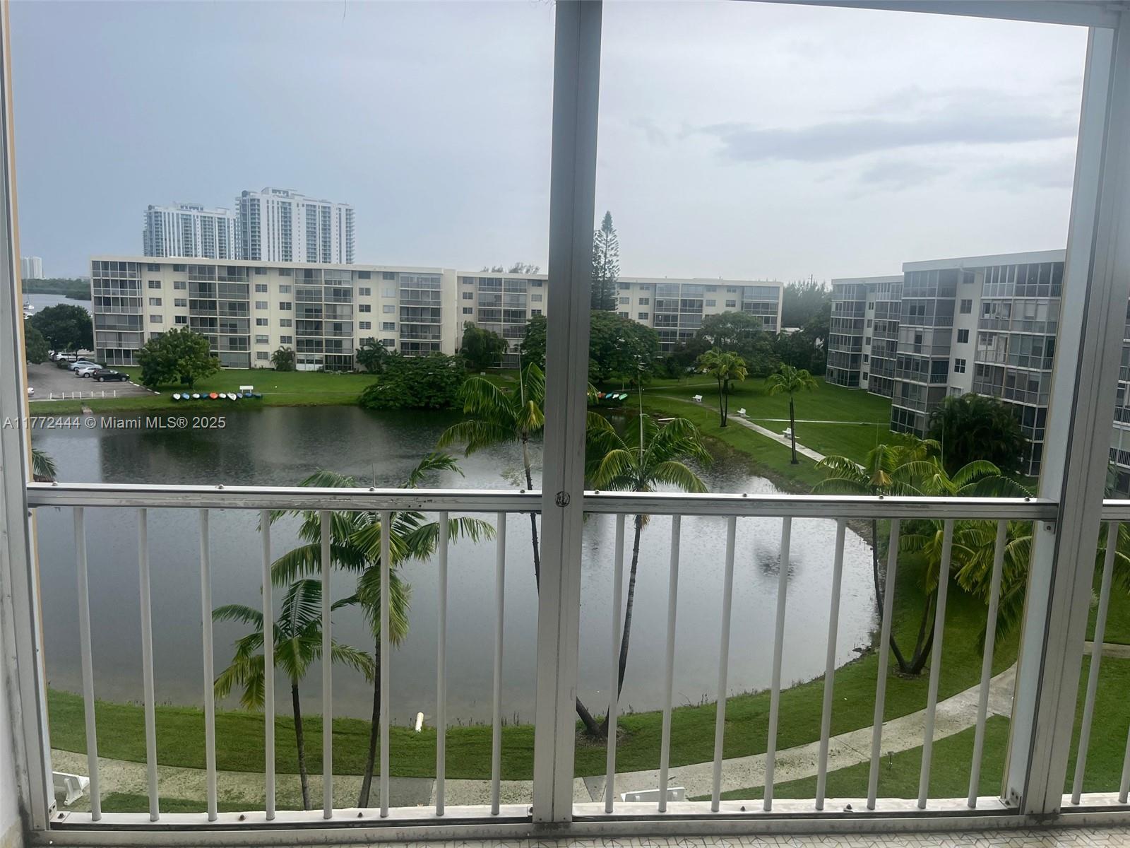 Rental Property at 2855 Leonard Dr H509, Aventura, Miami-Dade County, Florida - Bedrooms: 1 
Bathrooms: 1  - $1,600 MO.