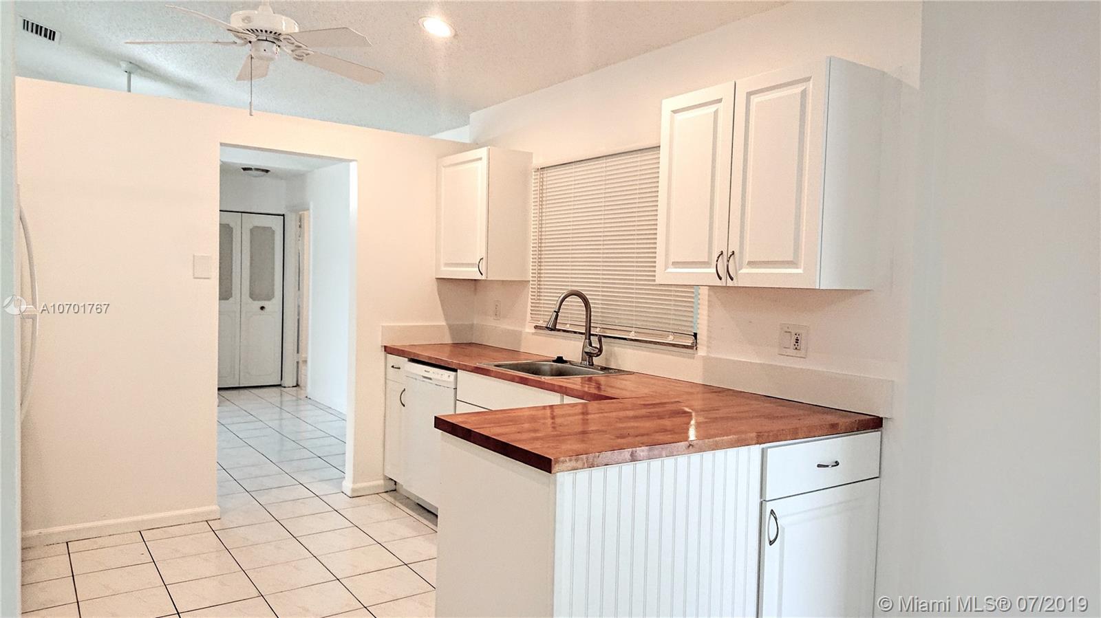 NORTH LAUDERDALE VILLAGE - Residential Lease
