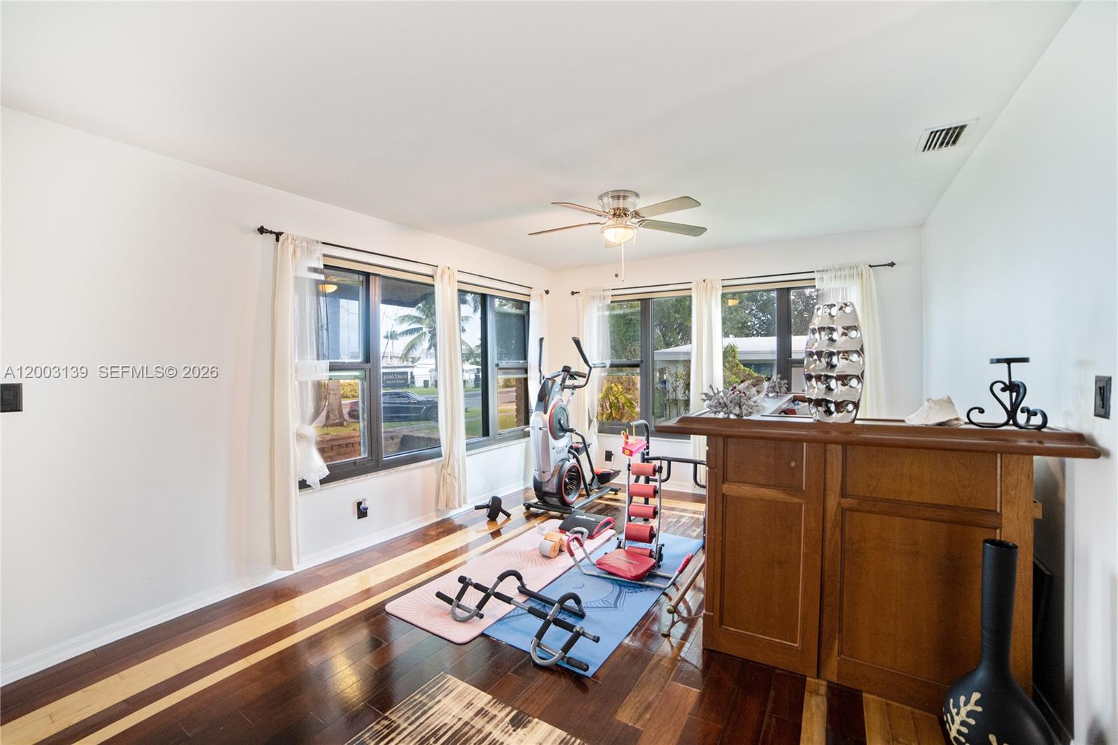 ROYAL PALM VISTA - Residential