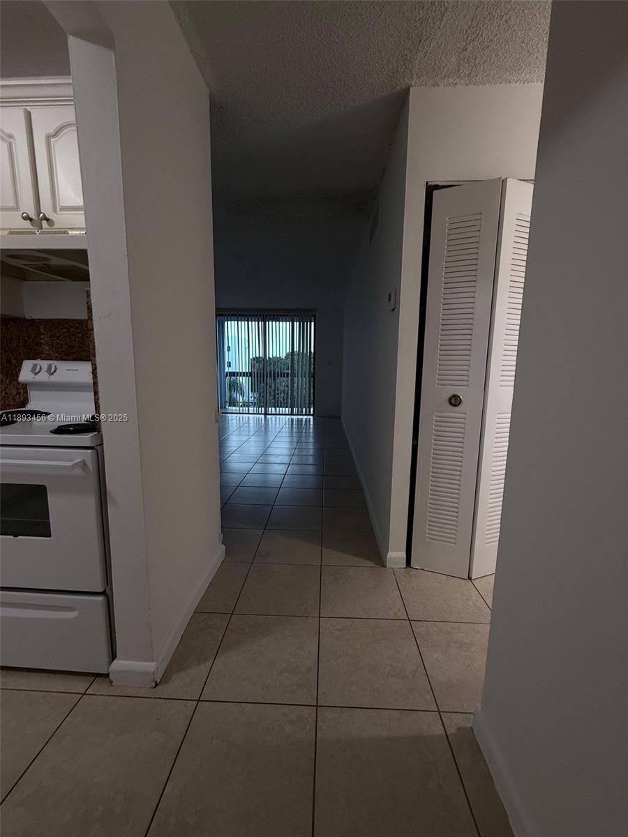 BLEAU GROTTO CONDO - Residential Lease