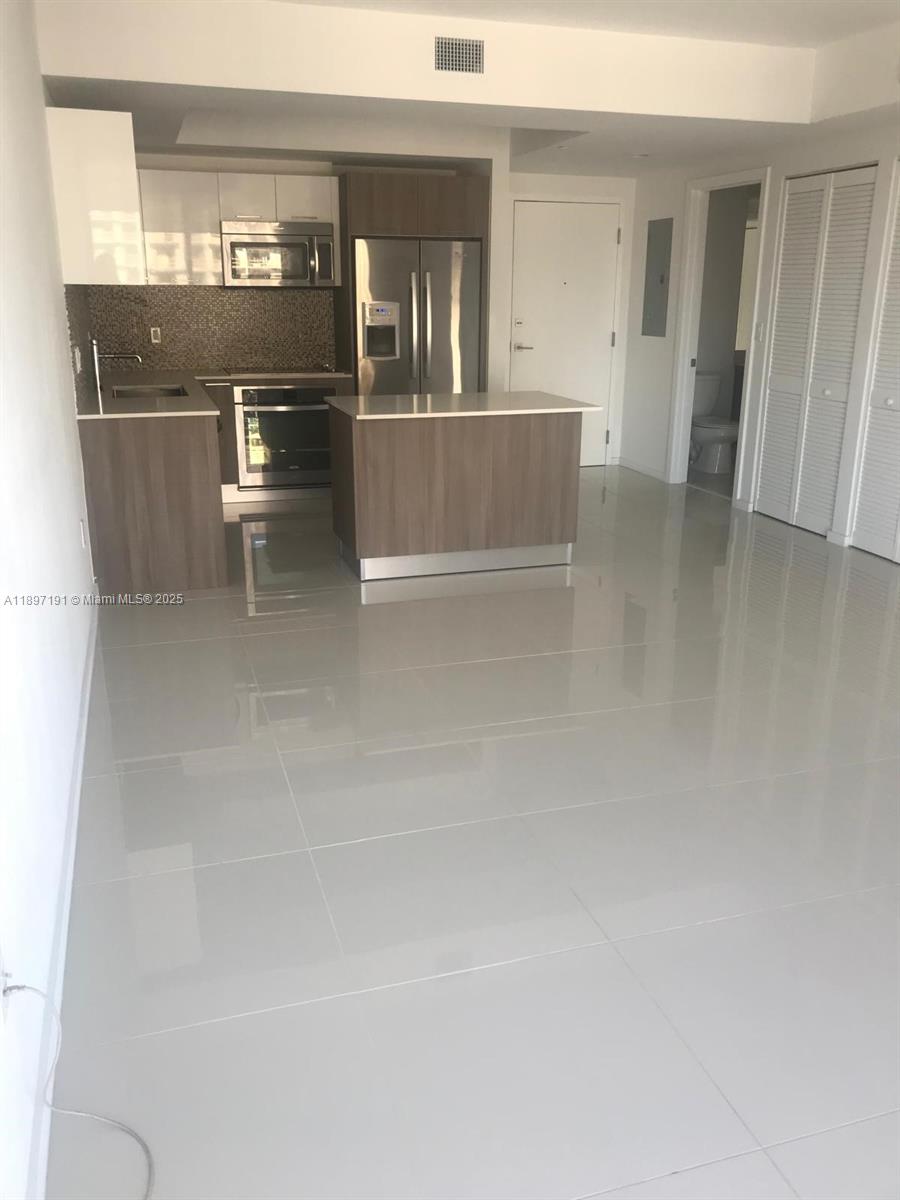 5252 PASEO CONDO - Residential