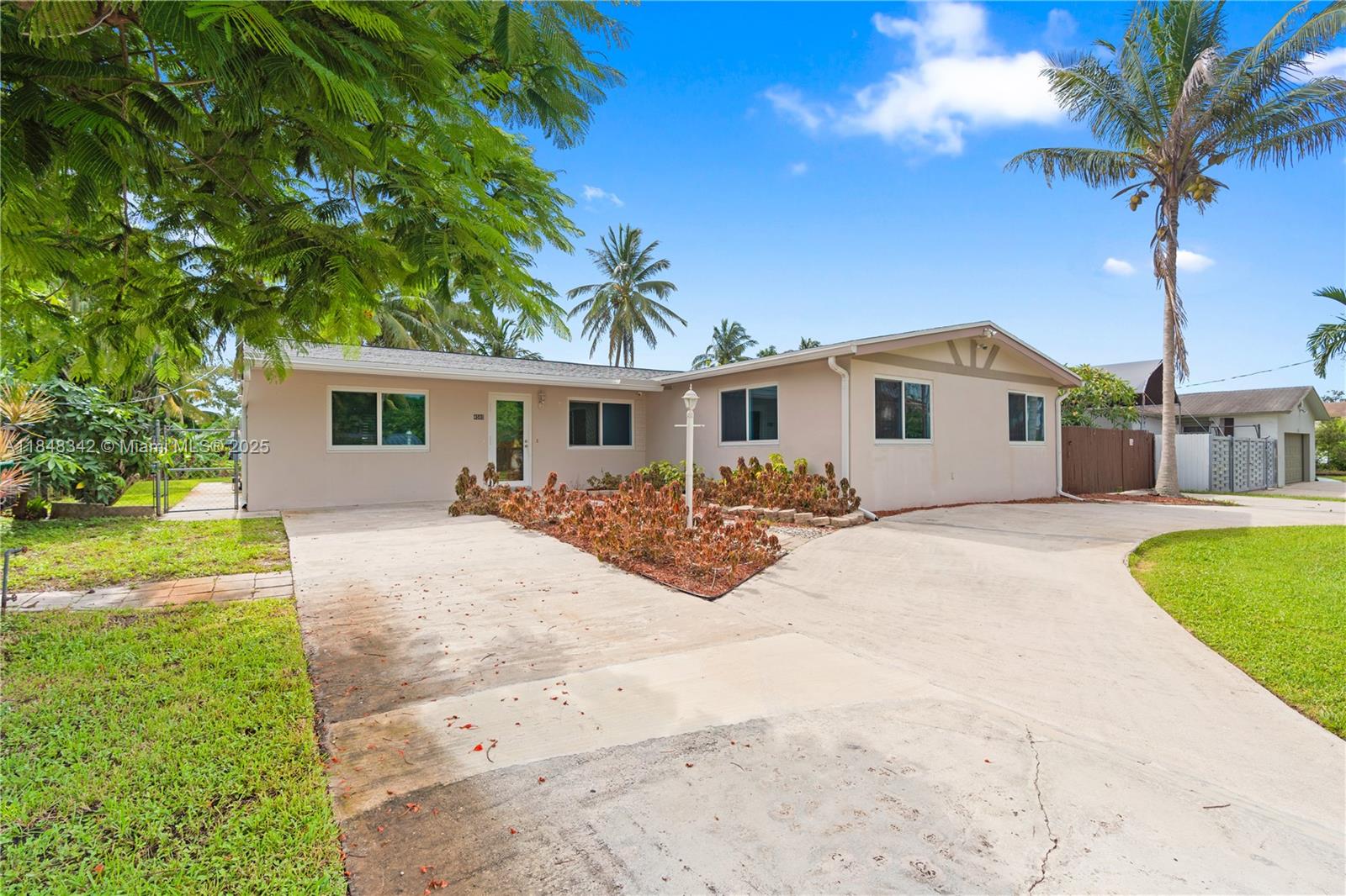 4580 SW 34th Ter