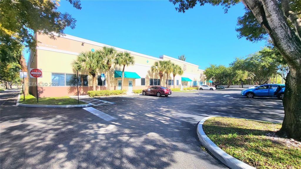 Photo of 74 SW 12th Ave, Dania Beach, FL 33004 (MLS # A11954655)