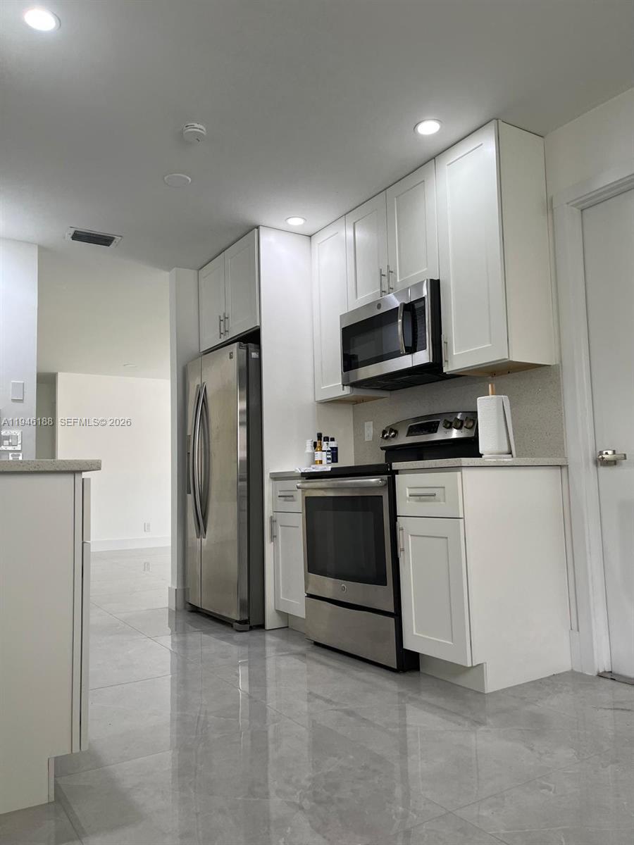 PALM BEACH LEISUREVILLE S - Residential