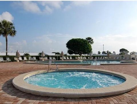 Photo of 1832 SW 17th St, Boynton Beach, FL 33426 (MLS # A11946188)