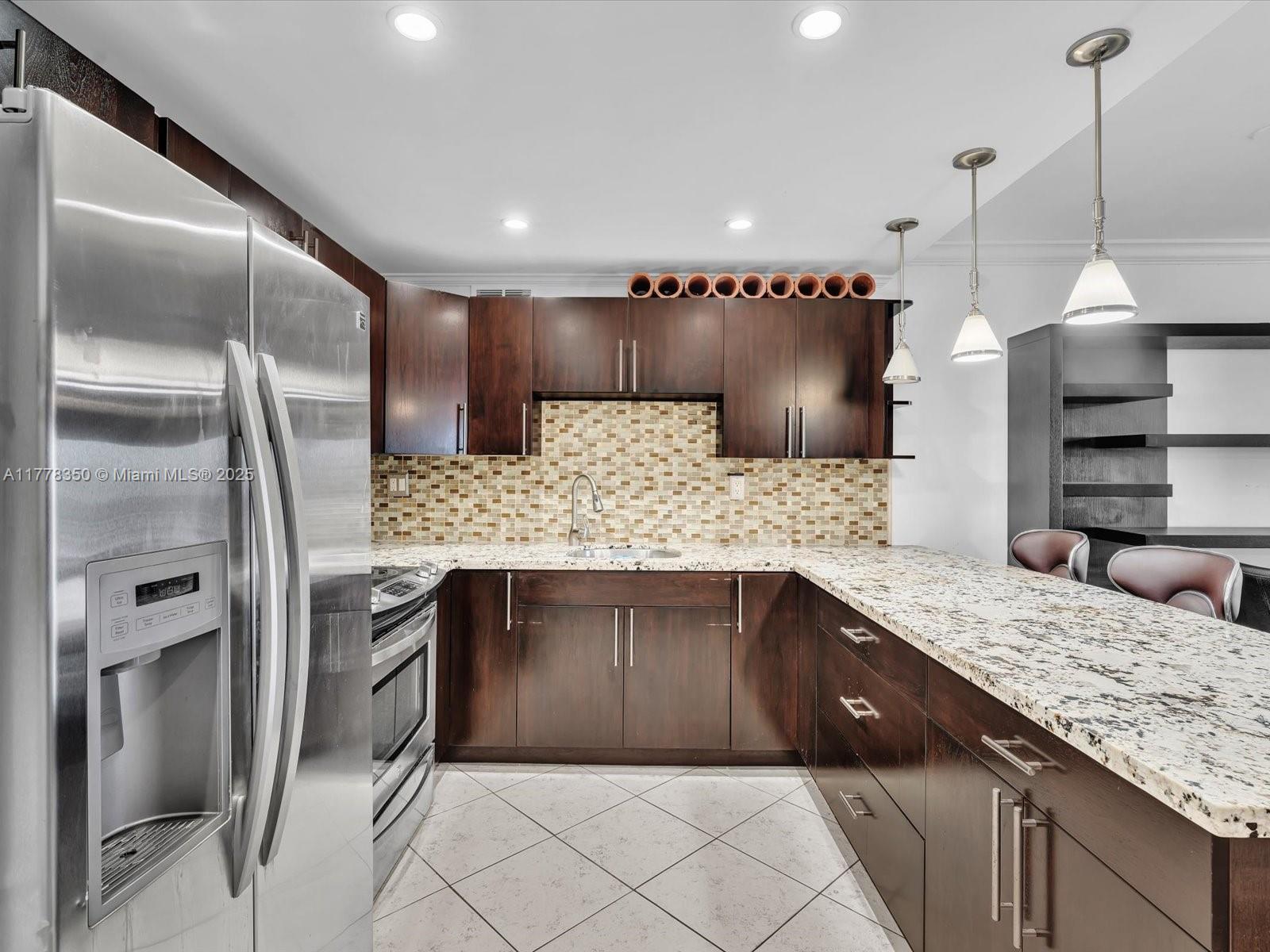 200 S Birch Rd 801