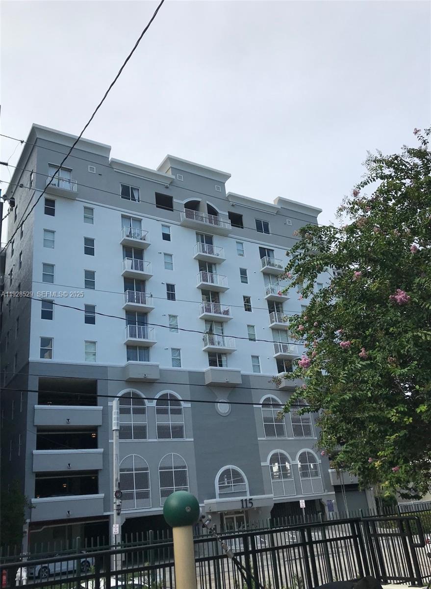 115 SW 11 ST 802