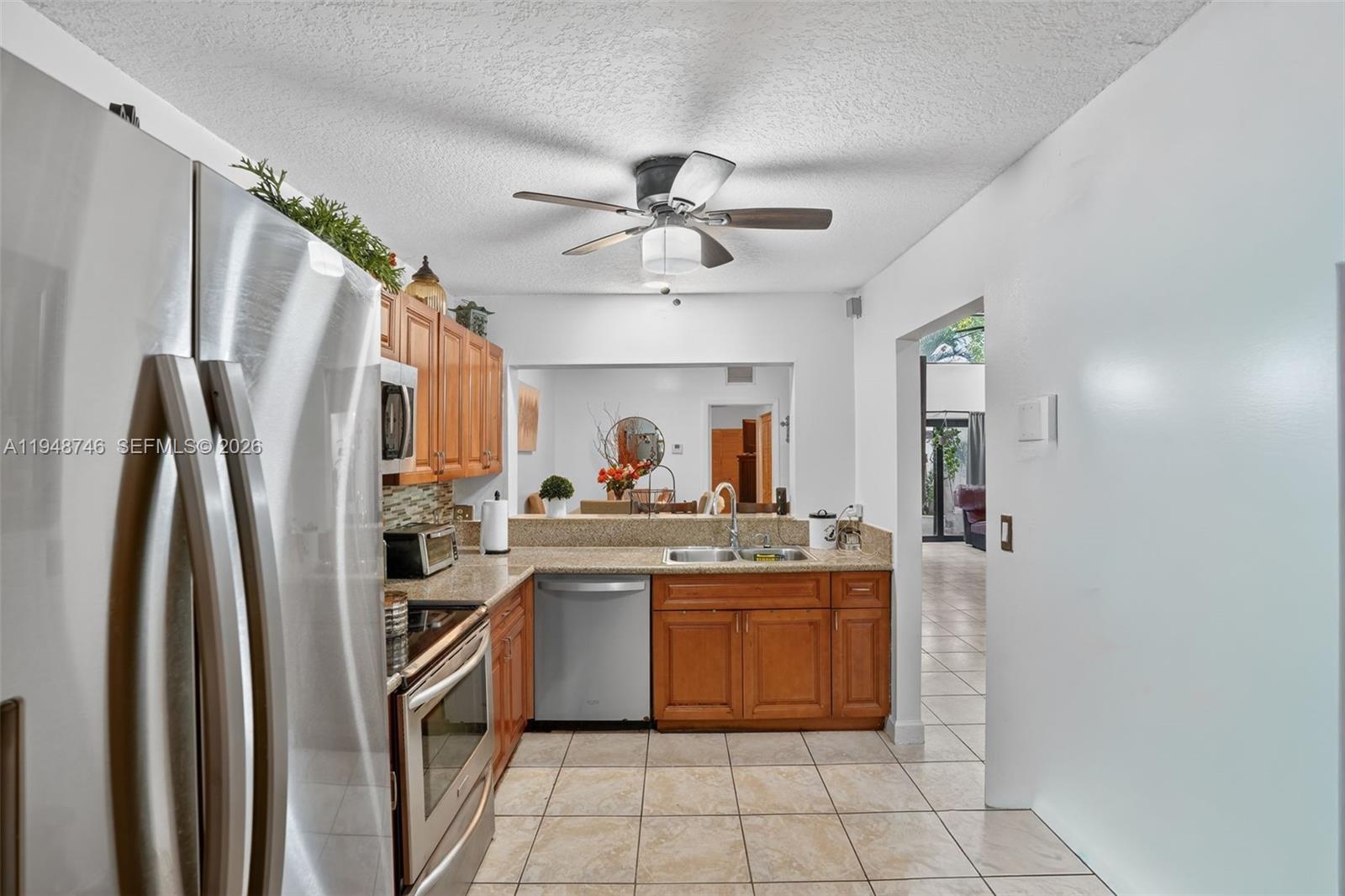 WESTVIEW CONDOMINIUM NO T - Residential