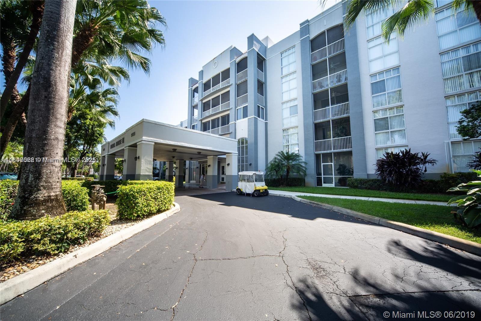 LOVELY APARTMENT AT DORAL, 2 BEDROOMS, 2 FULL BATHROOMS, LAUNDRY ROOM, SCREENED BALCONY. THIS CONDO OFFERS SOME GREAT AMENITIES LIKE, DORAL PARK COUNTRY CLUB, WITH TENNIS, PLAYGROUND FOR CHILDREN, GYM, TRAINERS, POOL, SECURITY.
BUILDING HAS BEEN RECENTLY RENOVATED!