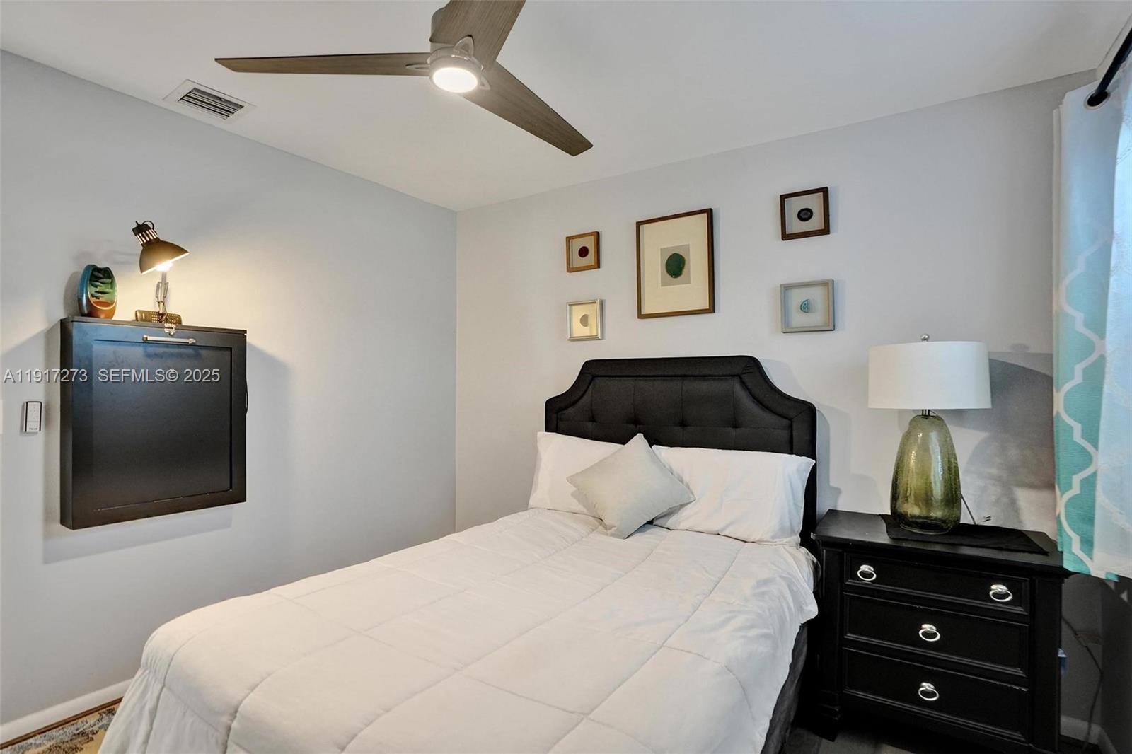 TROPIC PALMS 2 - Residential