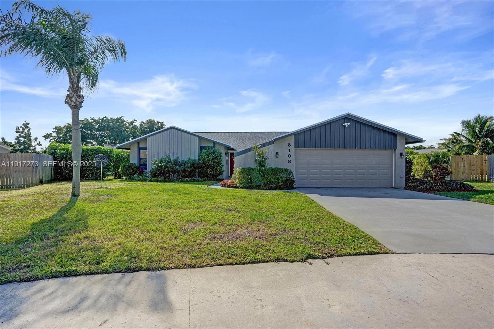 TROPIC PALMS 2 - Residential