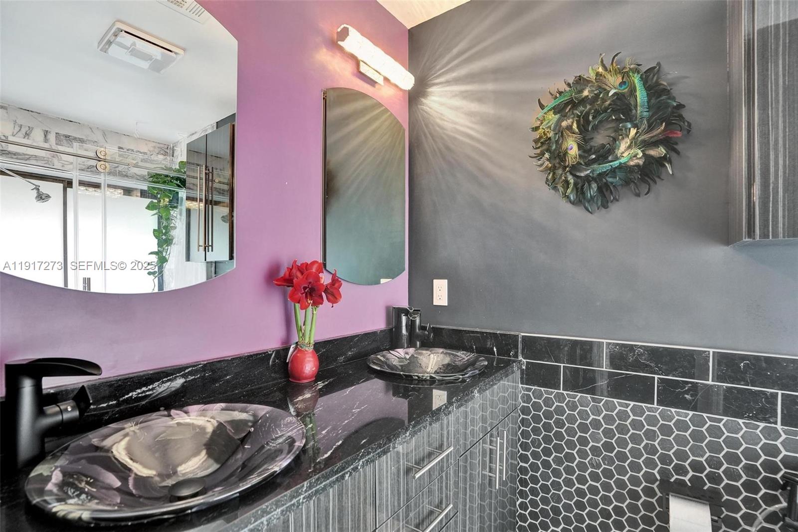 TROPIC PALMS 2 - Residential