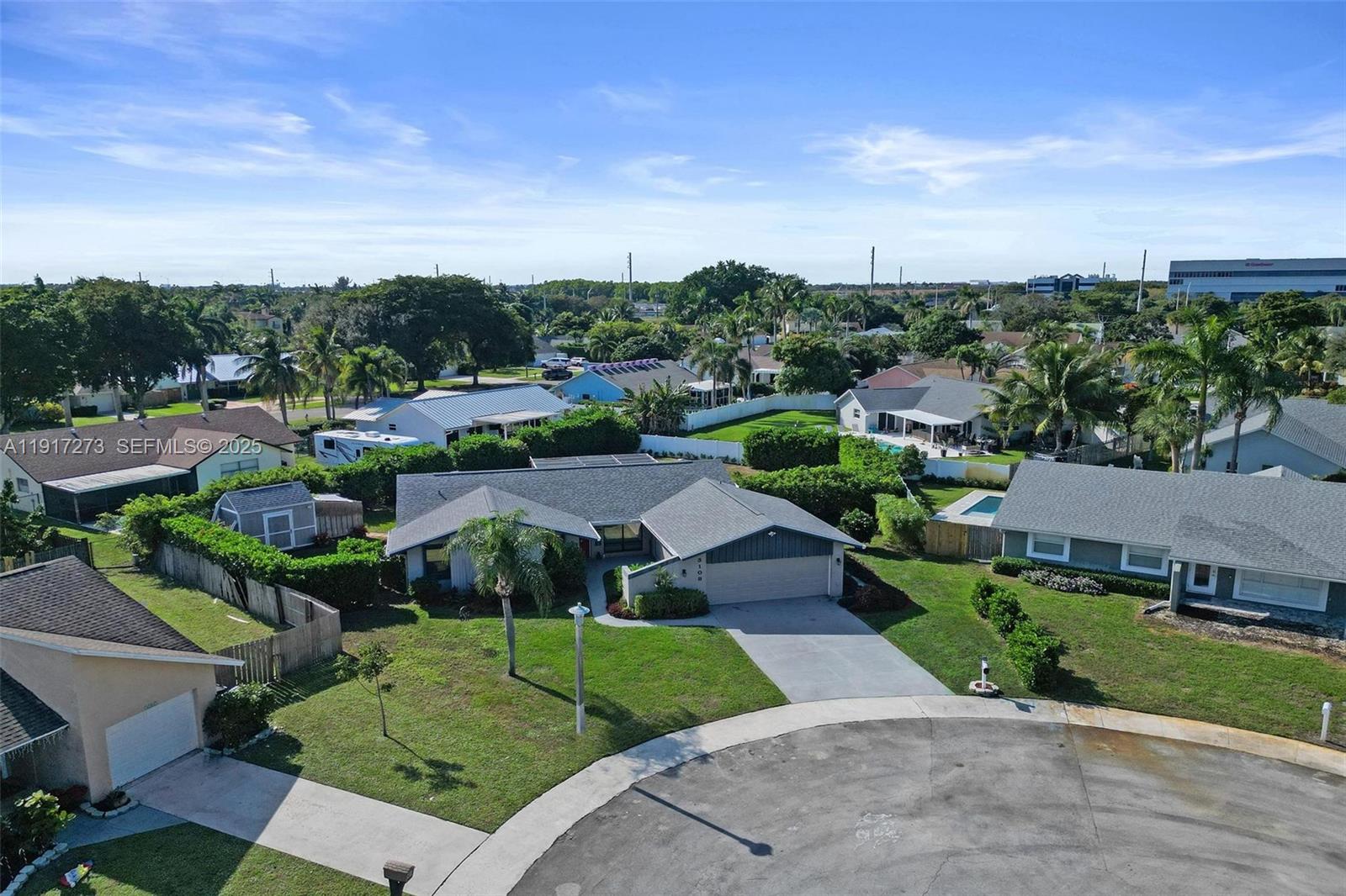 TROPIC PALMS 2 - Residential