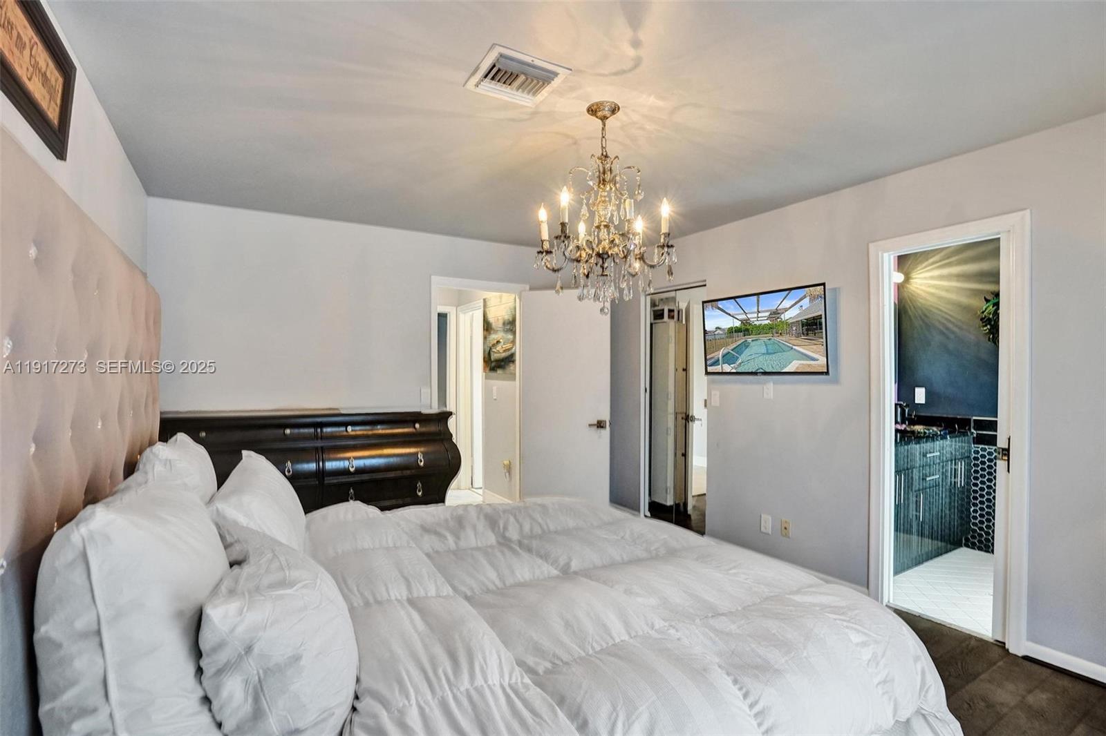 TROPIC PALMS 2 - Residential