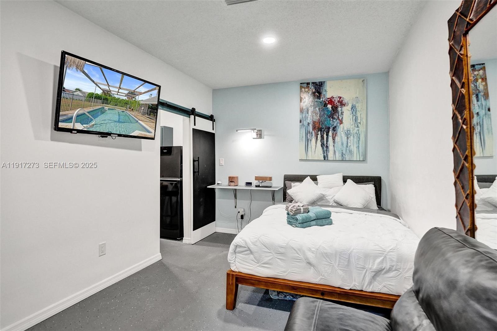 TROPIC PALMS 2 - Residential