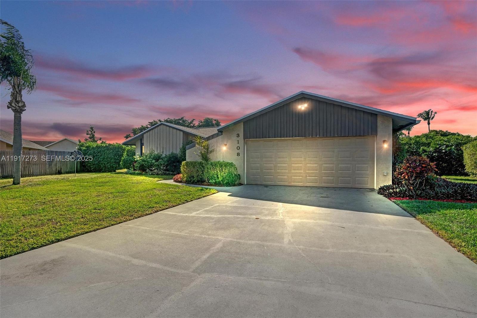 TROPIC PALMS 2 - Residential