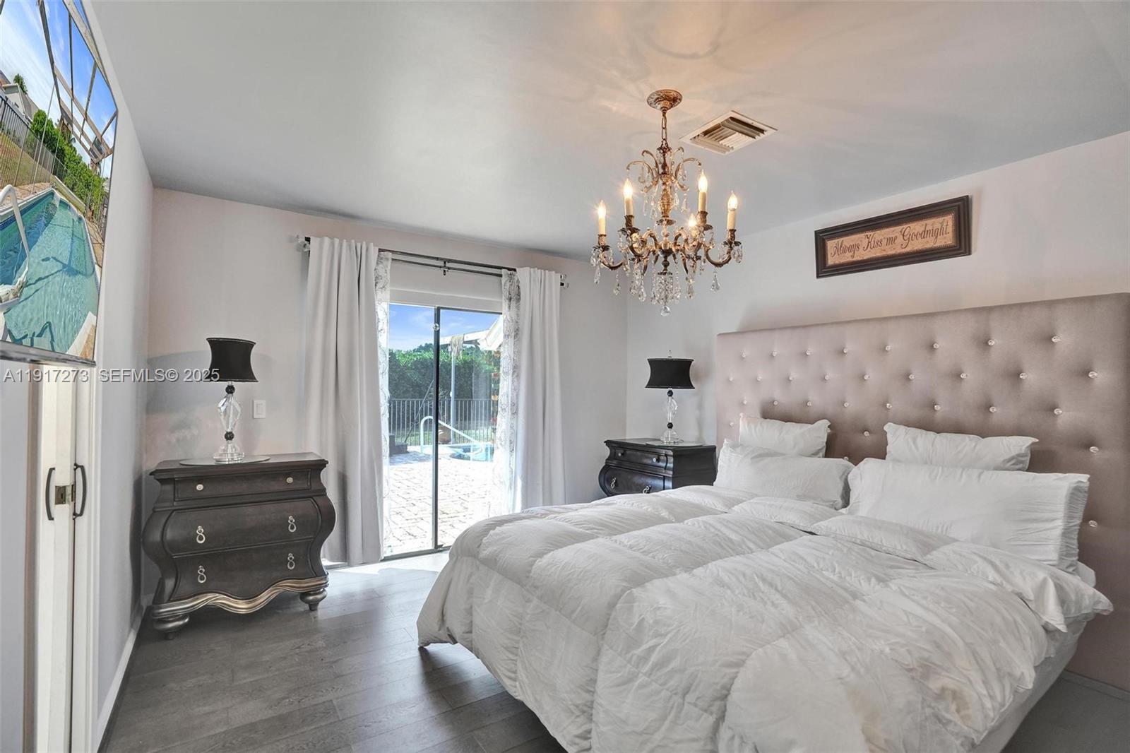 TROPIC PALMS 2 - Residential