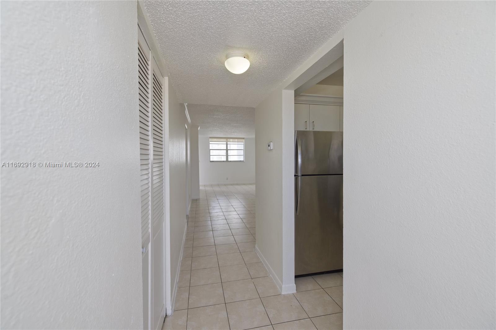 ISLAND SHORES CONDO - Residential