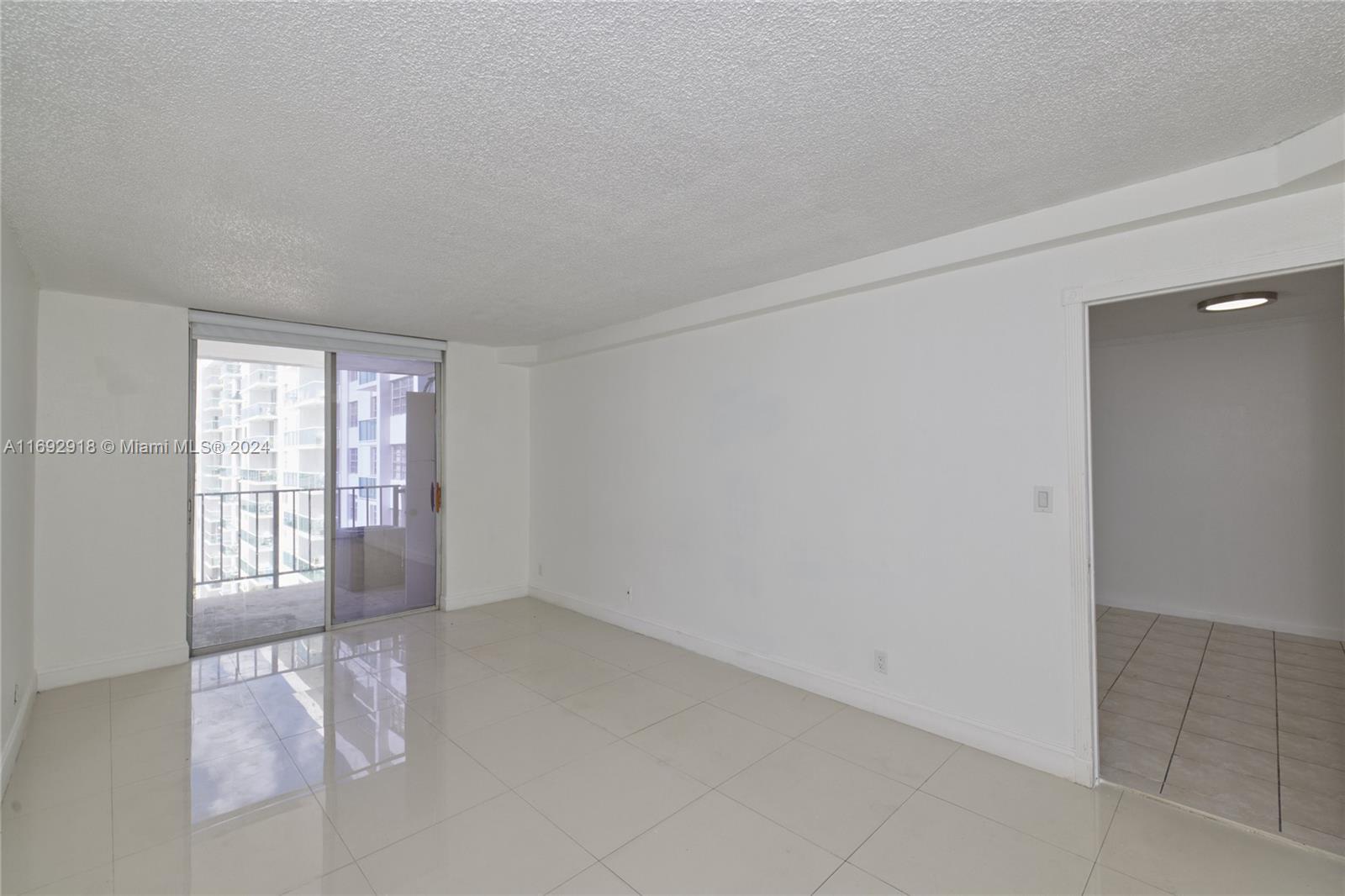 ISLAND SHORES CONDO - Residential