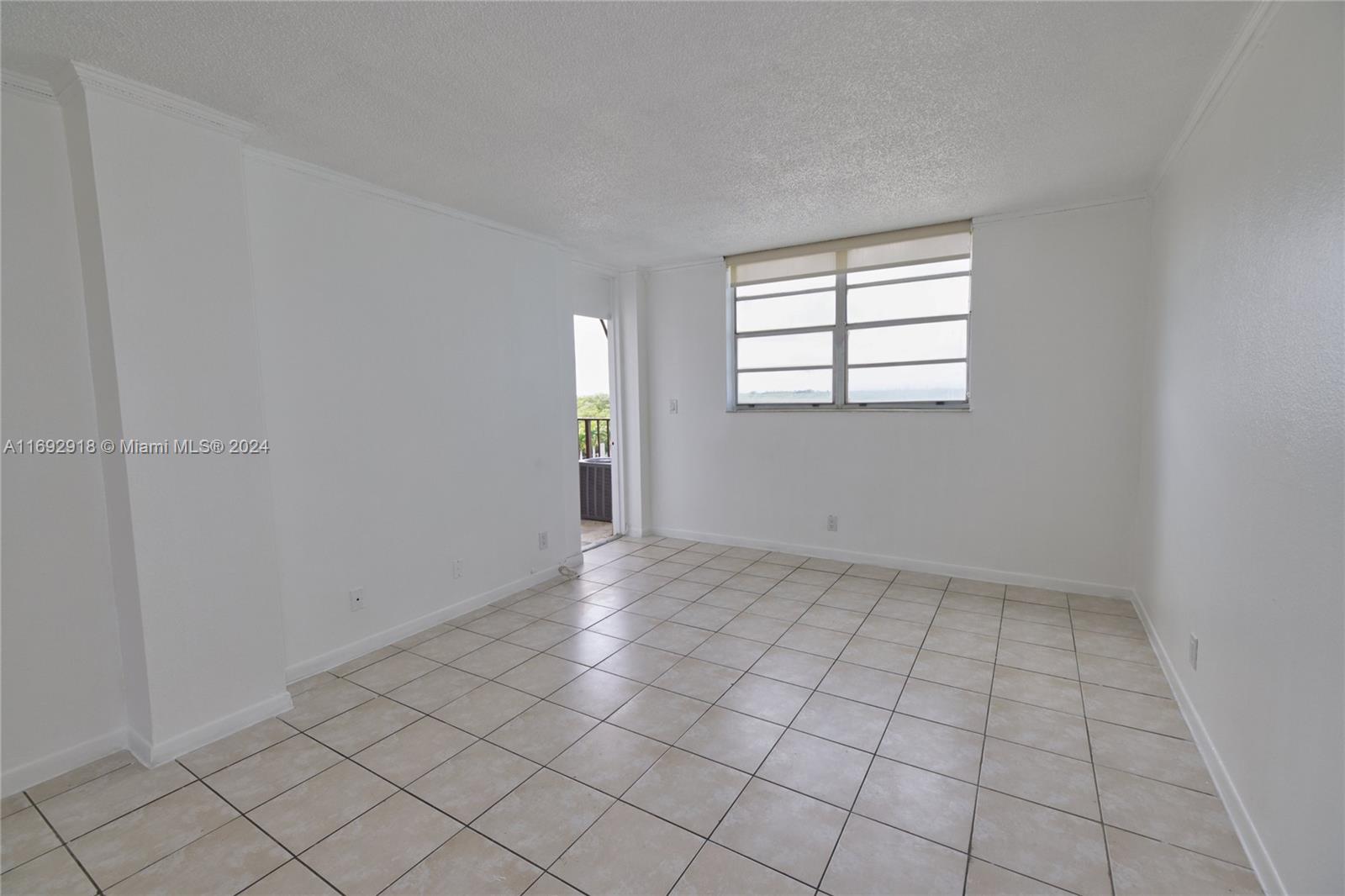 ISLAND SHORES CONDO - Residential