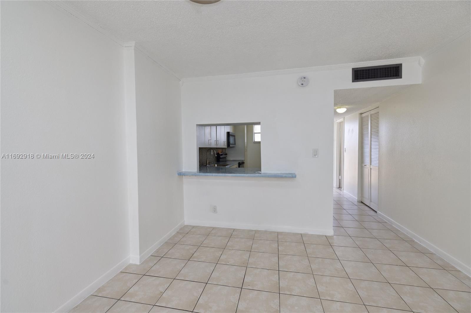 ISLAND SHORES CONDO - Residential