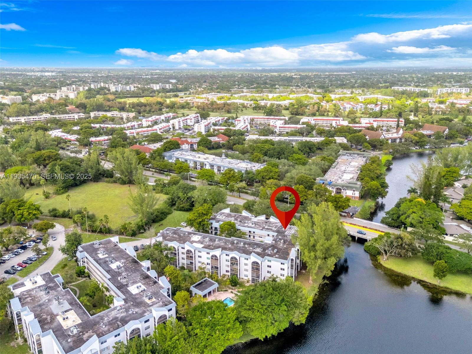 GARDEN LAKES OF INVERRARY - Residential