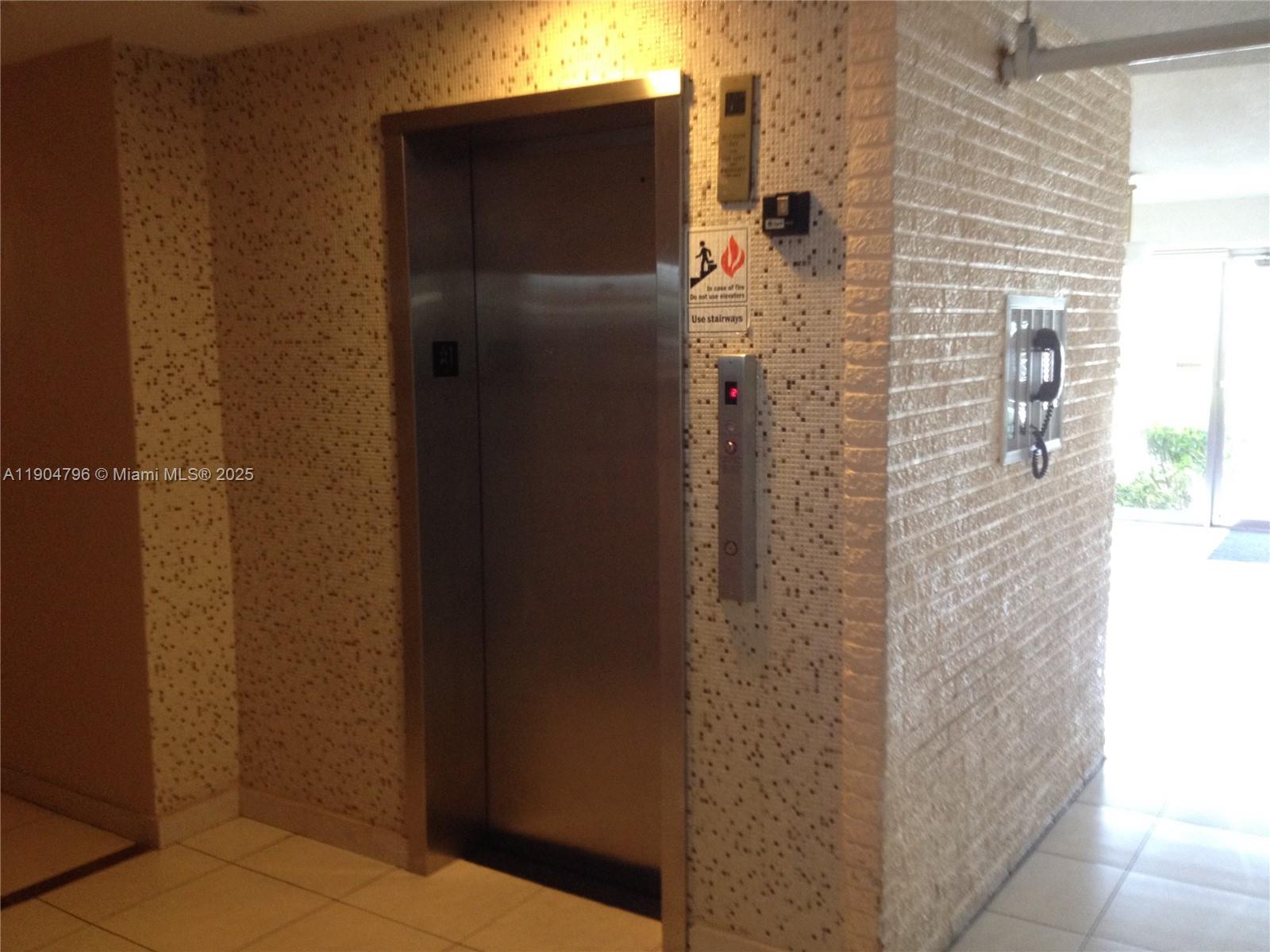 FOUNTAINVIEW CONDO NO 4 - Residential Lease