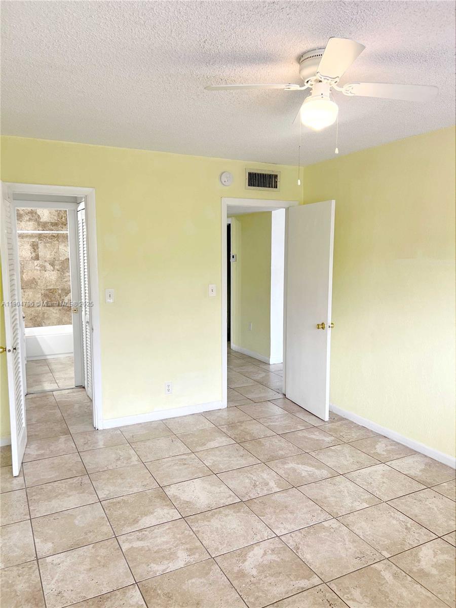 FOUNTAINVIEW CONDO NO 4 - Residential Lease