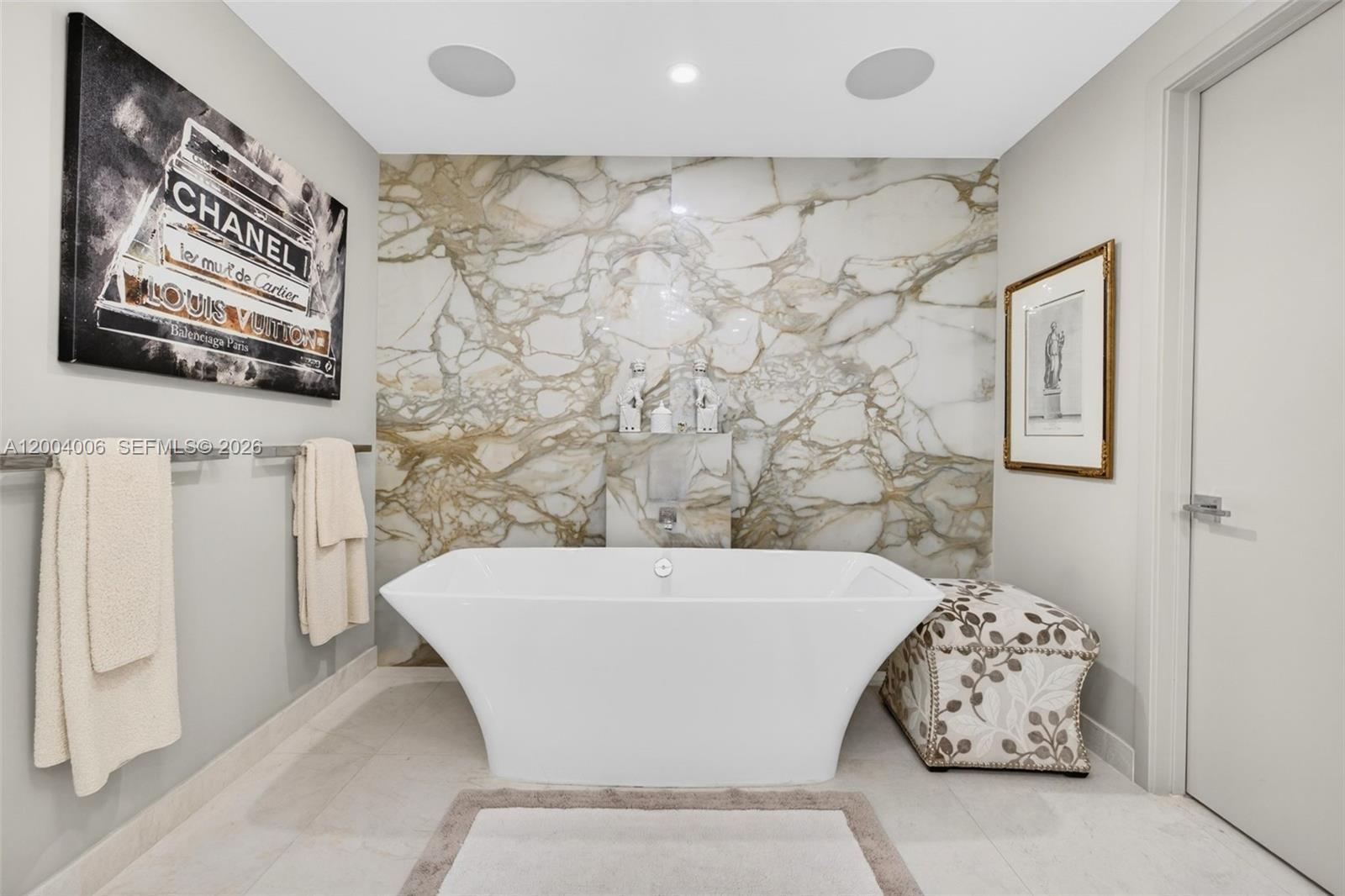 MARINA PALMS RESIDENCES S - Residential