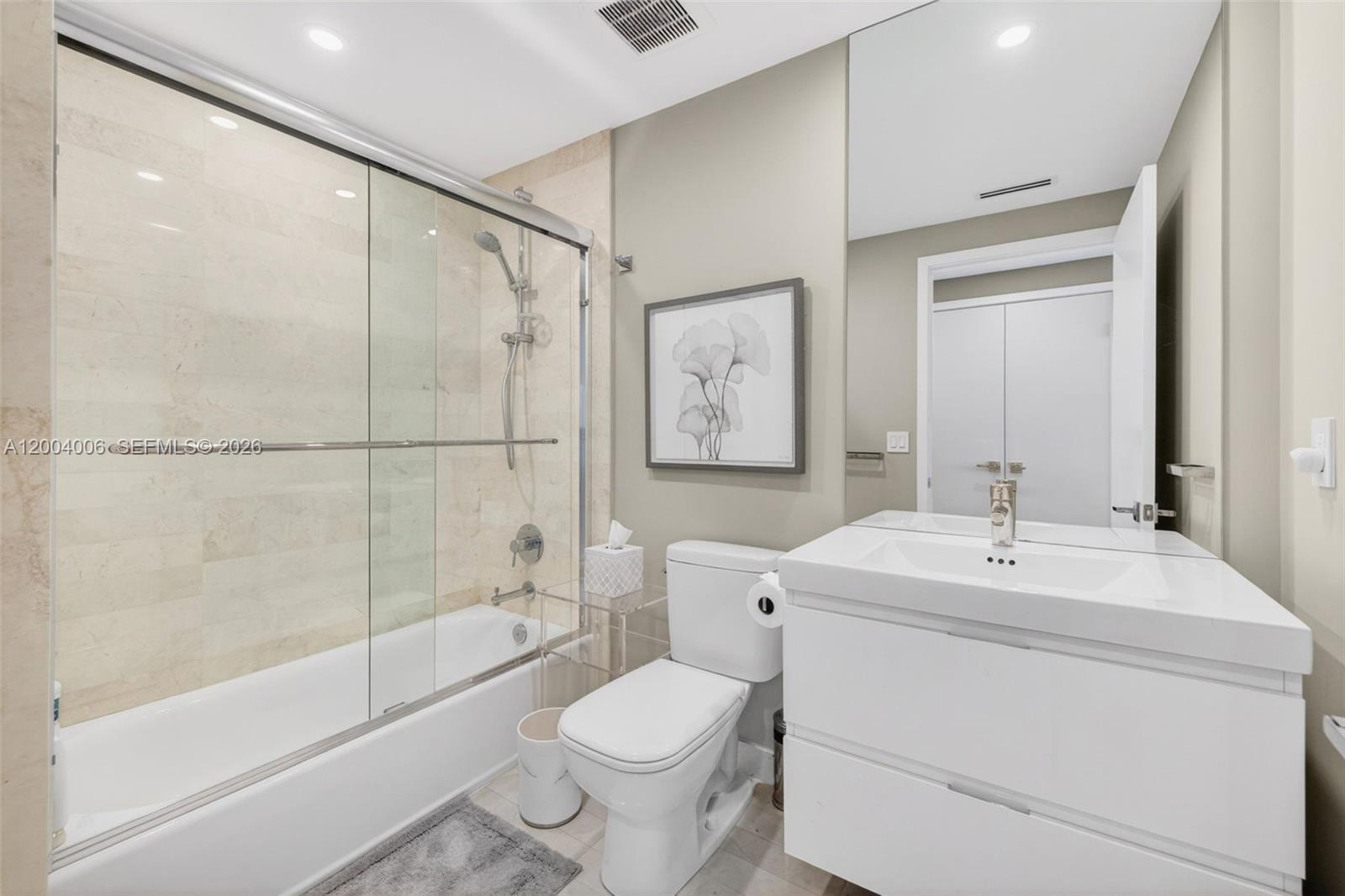 MARINA PALMS RESIDENCES S - Residential