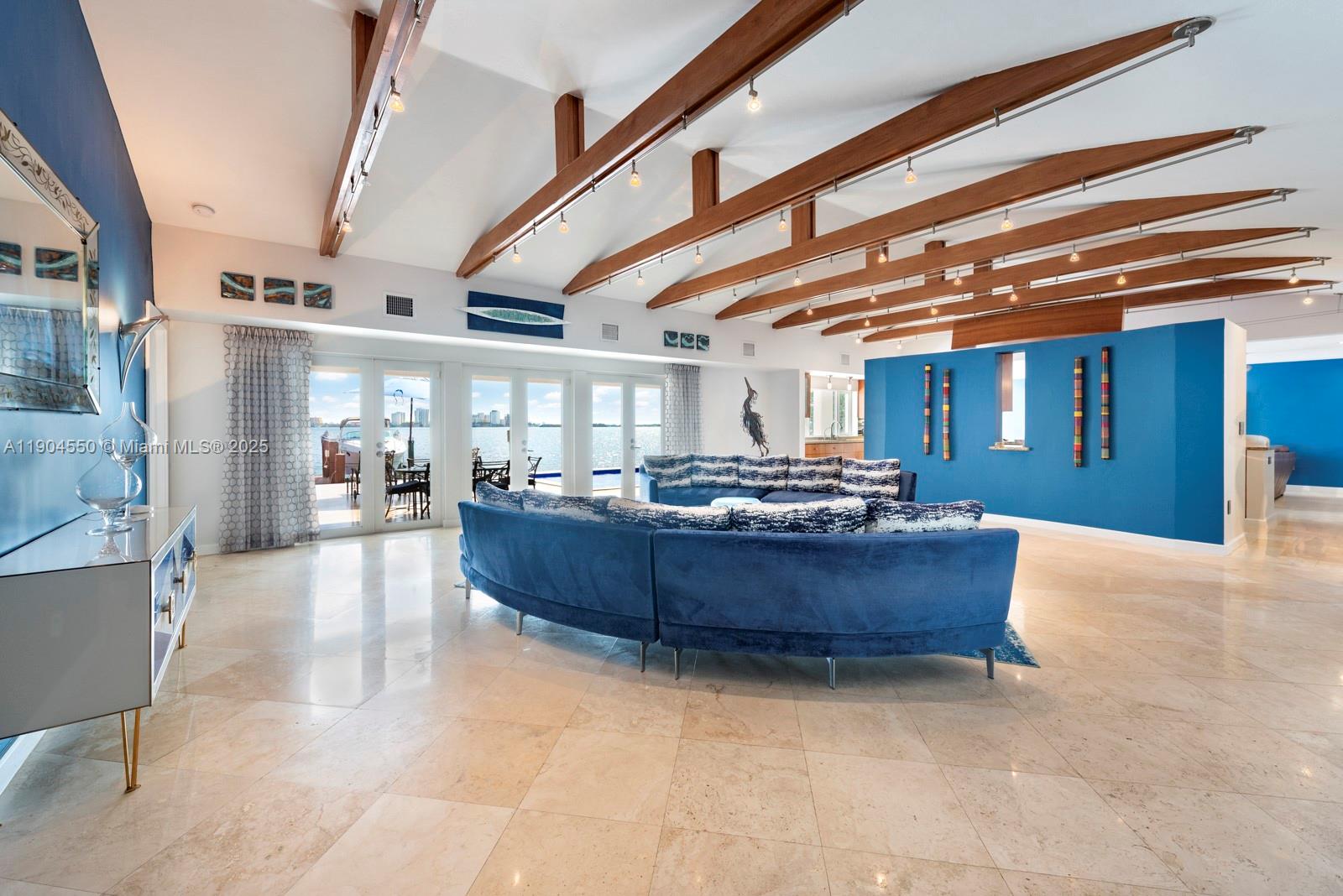 RE-PLAT OF TRACK C MIAMI - Residential