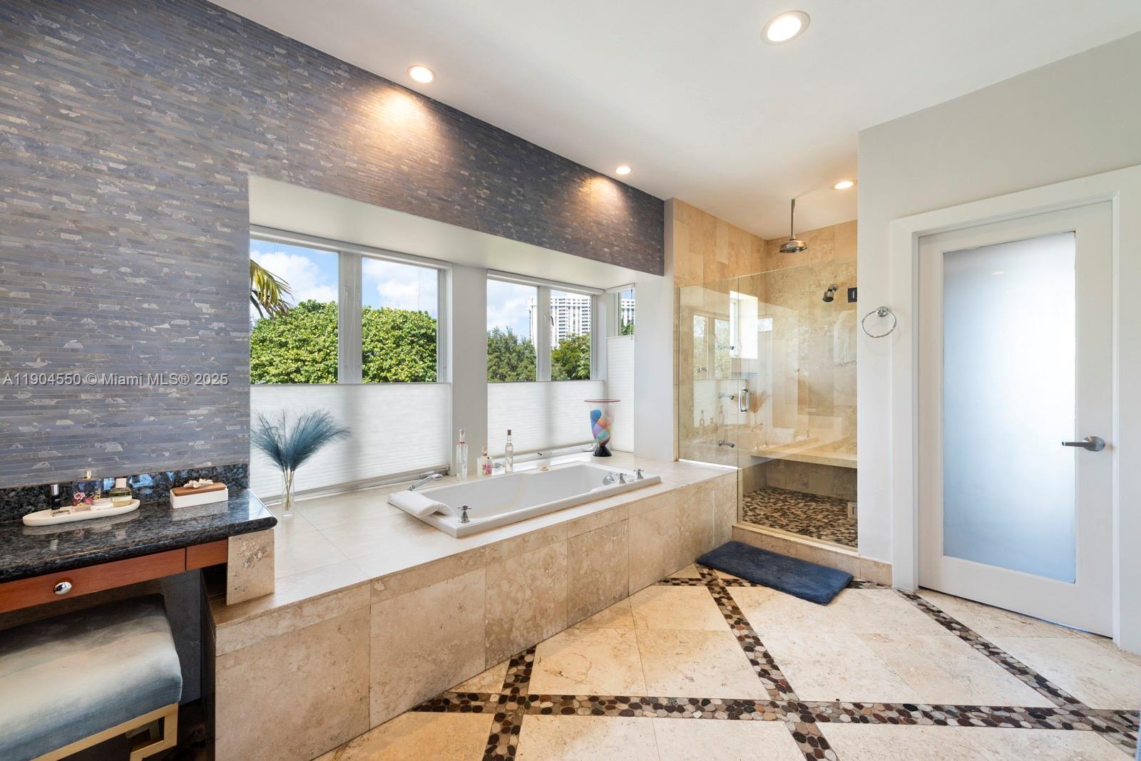 RE-PLAT OF TRACK C MIAMI - Residential