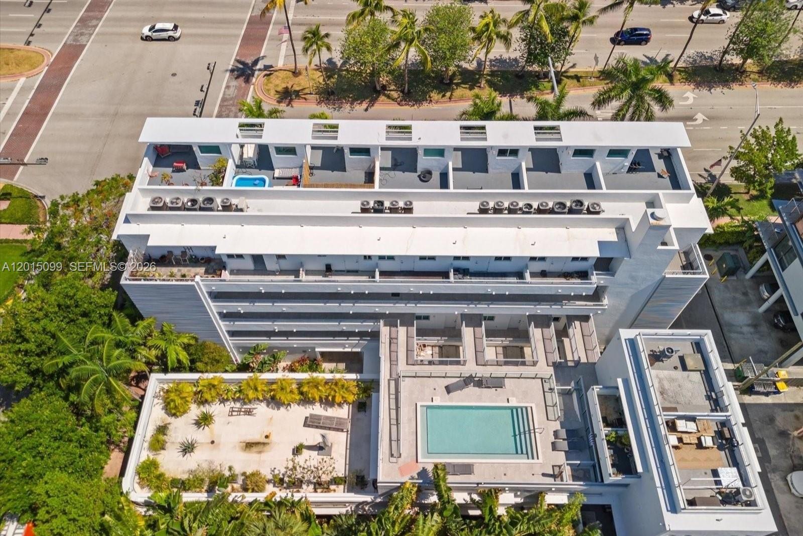 MERIDIAN 5 CONDO - Residential
