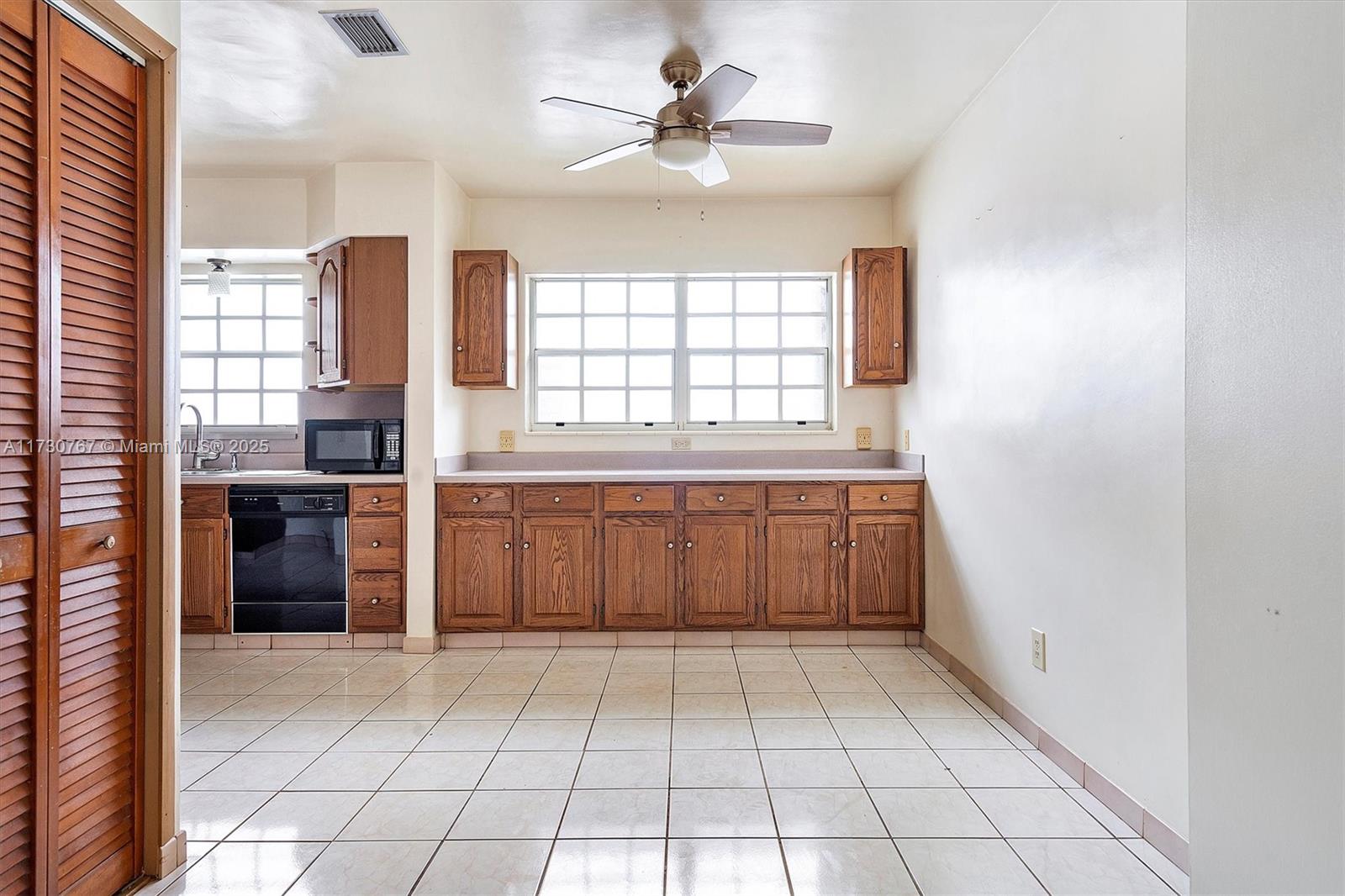 ALTOS DEL MAR NO 6 - Residential